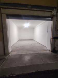 box / garage in Affitto a pescara via nazario sauro