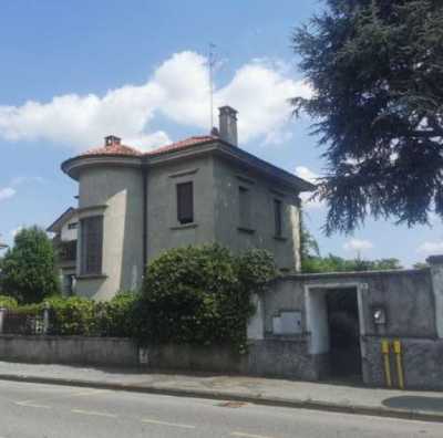 Villa in Vendita a Legnano Legnano