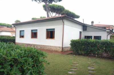 Villa Singola in Vendita a Pietrasanta Motrone