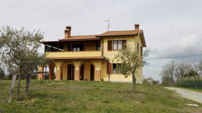 Villa Singola in Vendita a Castiglione del Lago Vitellino
