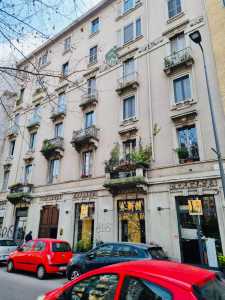 Appartamento in Vendita a Milano via Cenisio 83 Milano