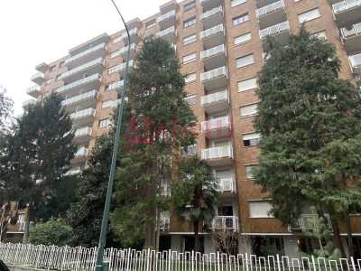 Appartamento in Vendita a Torino via Castelgomberto 36 Torino