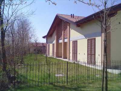 Villa Trifamiliare in Vendita a Triuggio via Monte Faito 1 Triuggio