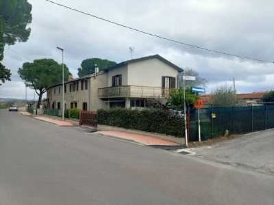 Villa Bifamiliare in Vendita a Torgiano via Dell