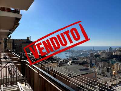 Appartamento in Vendita a Genova via Giovanni Casartelli Oregina