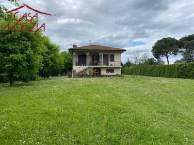 Villa Singola in Vendita a Capannori via Dei Bocchi Lammari