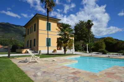 Villa Singola in Vendita a Camaiore via della Verdina Centro