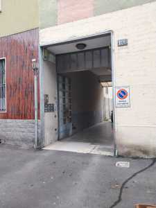 Box Posto Auto in Vendita a Milano via Rismondo Baggio