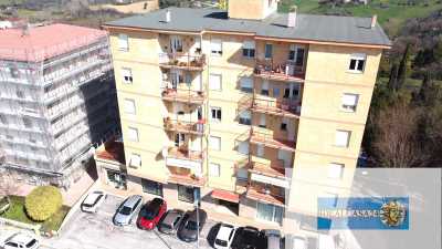 Appartamento in Vendita a Macerata Macerata via Dei Velini n 139 Semicentrale