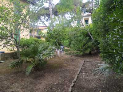Villa in Vendita a Livorno Quercianella