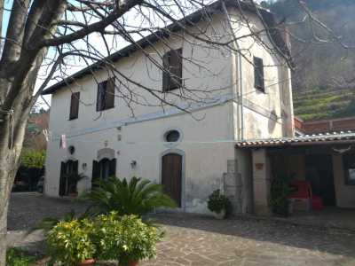 Rustico Casale Corte in Vendita a Roccapiemonte via Mandrizzo 3