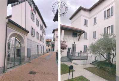 Appartamento in Vendita a Ferrera di Varese via Mazzini 2