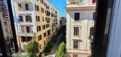 Appartamento in Vendita a Roma via Tevere