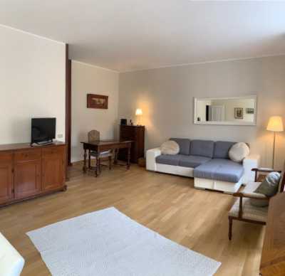 Appartamento in Affitto a Milano via Plutarco