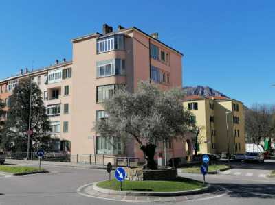 Appartamento in Vendita a Lecco via Gradisca 3