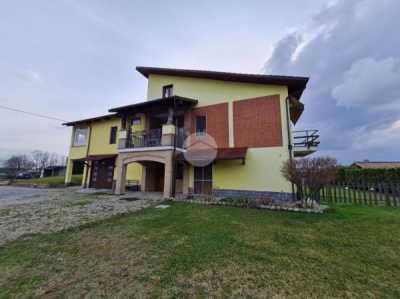 Villa in Vendita a Bosconero Vicolo Grappa 27