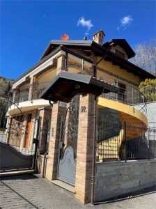 Villa in Vendita a Trana via Ugo Foscolo