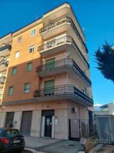 Appartamento in Vendita a Lecce via Leonida Flascassovitti 51