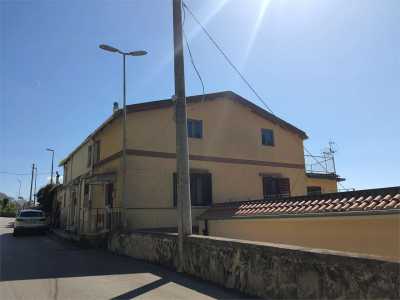 Appartamento in Vendita a Salerno via San Nicola di Giovi 18