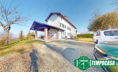 Villa in Vendita a San Salvatore Monferrato via Frascarolo