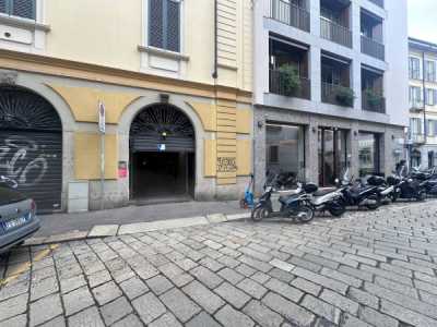 Box Garage in Vendita a Milano via Bernardino Luini 9