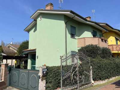 Villa in Vendita a Fratta Polesine
