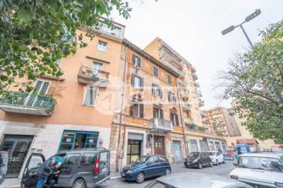 Appartamento in Vendita a Roma via Lodovico Pavoni
