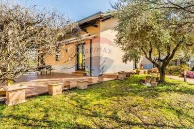 Villa in Vendita a Cassano Magnago via Garibaldi 99