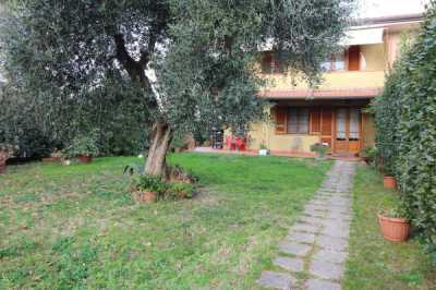 Villa in Vendita a Forte Dei Marmi via Giambattista Vico