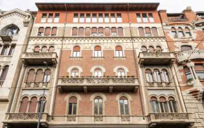 Appartamento in Vendita a Milano via Luigi Settembrini 9