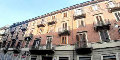 Appartamento in Vendita a Torino via Pollenzo 10
