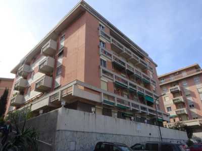 Appartamento in Vendita a Genova via Amedeo Pescio 8