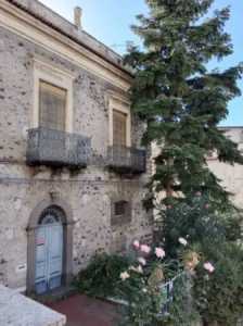 Villa in Vendita a Bronte via Giuseppe Garibaldi