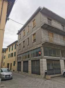Palazzo Stabile in Vendita a Pieve Santo Stefano Piazza Plinio Pellegrini