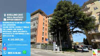 Appartamento in Vendita ad Avellino via Giovanni Palatucci 46