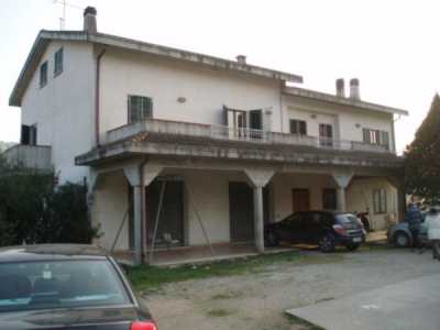 Villa in Vendita a Carassai