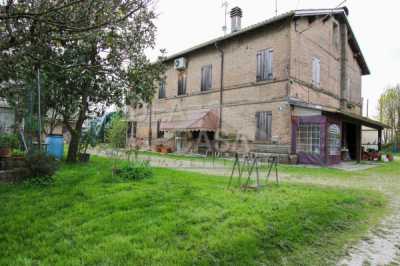 Villa in Vendita a Mirandola via Statale Nord 128