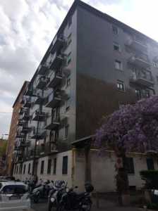 Appartamento in Vendita a Milano Viale Murillo 21