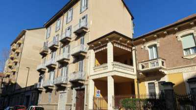 Appartamento in Vendita a Torino via Sacra di San Michele 3