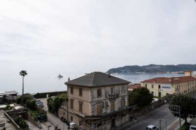 Appartamento in Vendita a Savona via Nizza