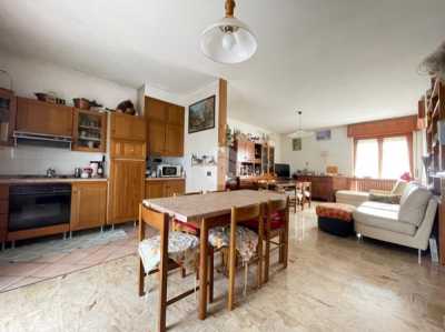 Appartamento in Vendita a San Martino Buon Albergo via Vittorio Alfieri 8