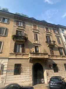 Appartamento in Affitto a Milano via Ausonio Sant