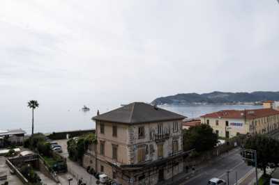 Appartamento in Vendita a Savona via Nizza Fornaci