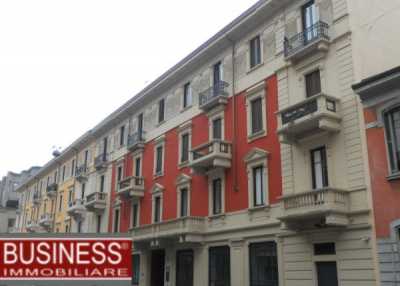 Appartamento in Affitto a Milano via Spartaco 8