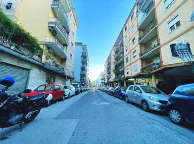 Appartamento in Vendita a Napoli via Paolo della Valle 58