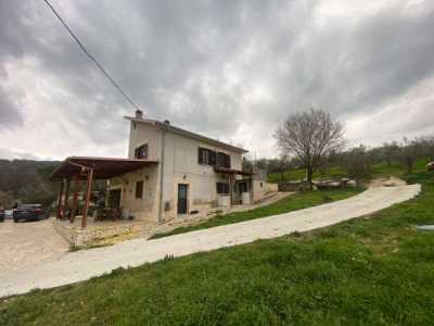 Villa in Vendita a Poggio Moiano via San Martino