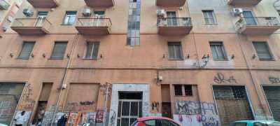 Appartamento in Vendita a Palermo via Bari 36