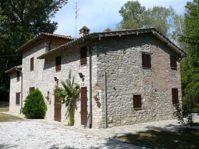 Rustico Casale Corte in Vendita a Perugia San Giovanni del Pantano