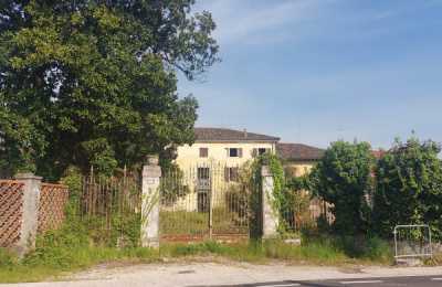 Villa in Vendita a Zoppola via Poincicco