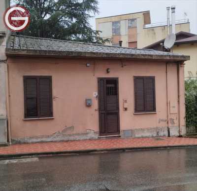 Indipendente in Vendita a Cittanova via Giovanni Amendola 4 Zona Semicentrale